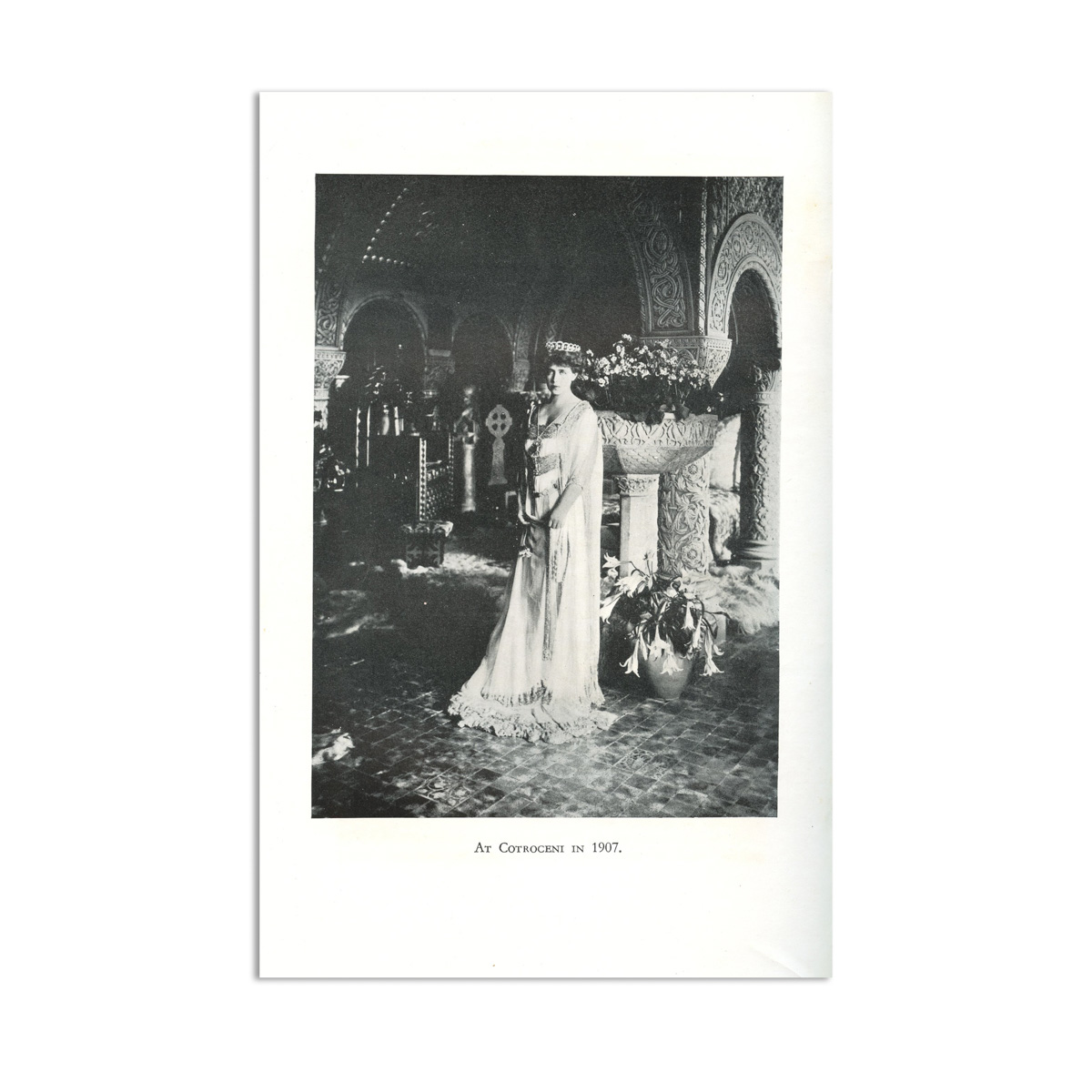 Marie Queen of Roumania, The Story of My Life, trei volume, 1935, cu dedicația reginei Maria - imagine 7