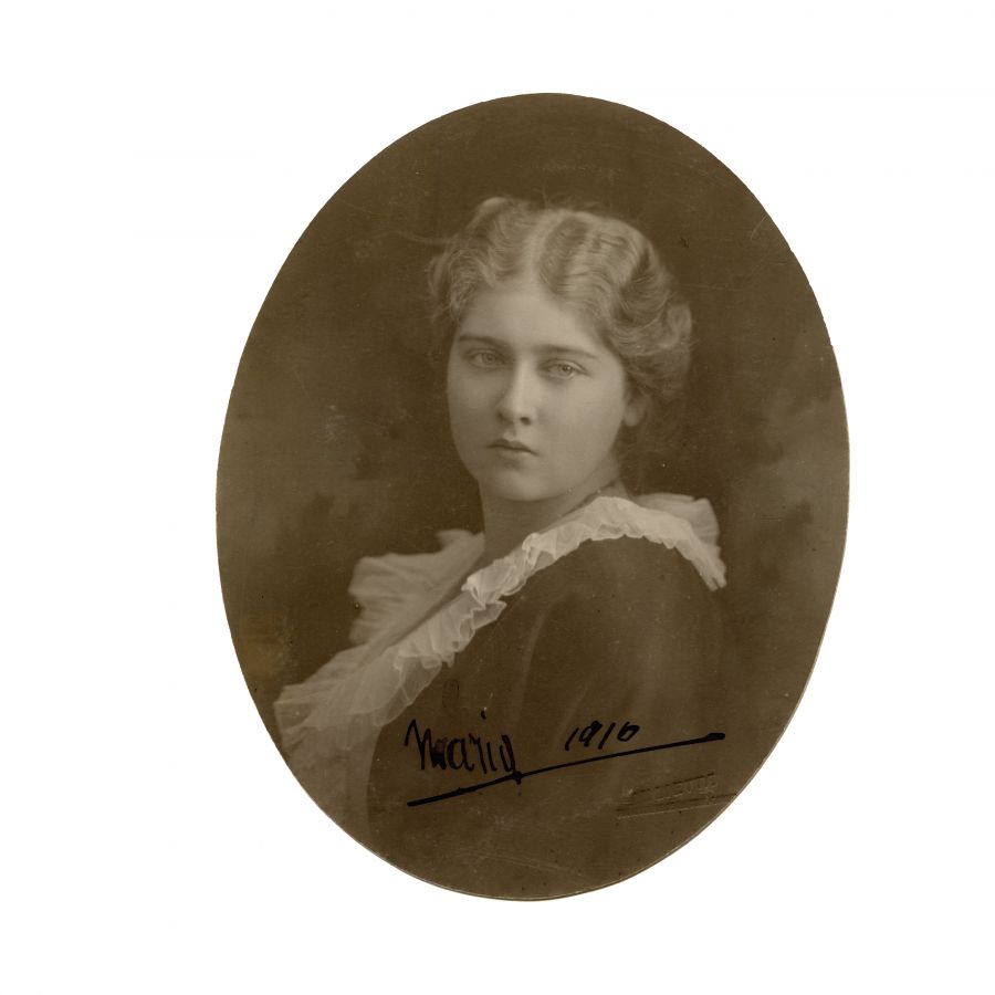 Principesa Maria (Mignon), fotografie semnată olograf, atelier Julietta - imagine 2