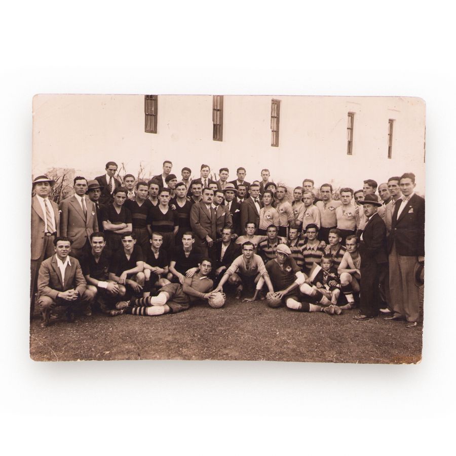 Meciul de fotbal România-Iugoslavia, două fotografii de epocă, 1933 - imagine 2