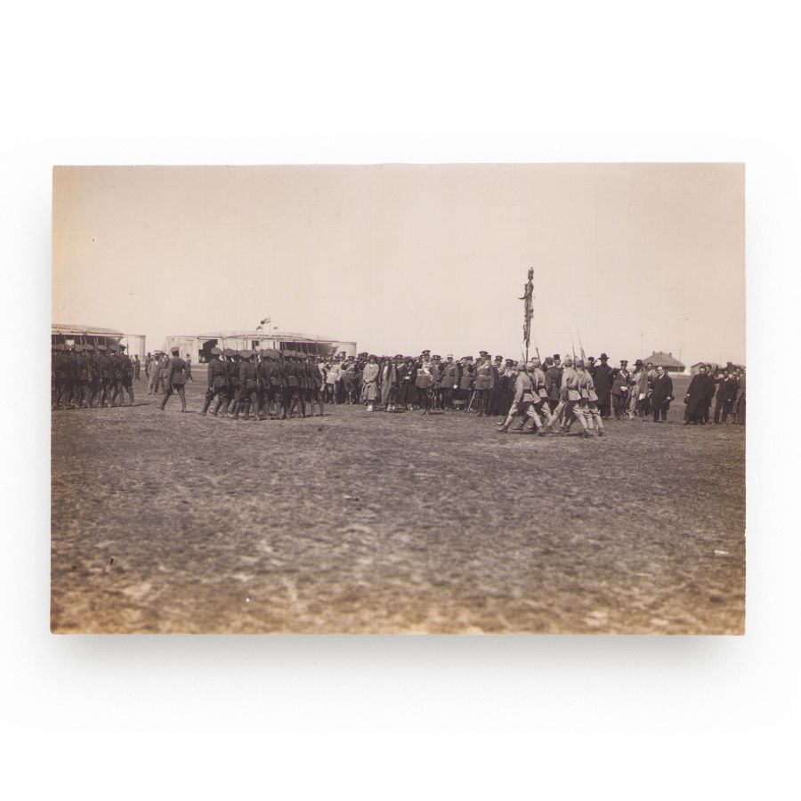 Familia regală a României la un miting aviatic, februarie 1925, cinci fotografii de epocă - imagine 4